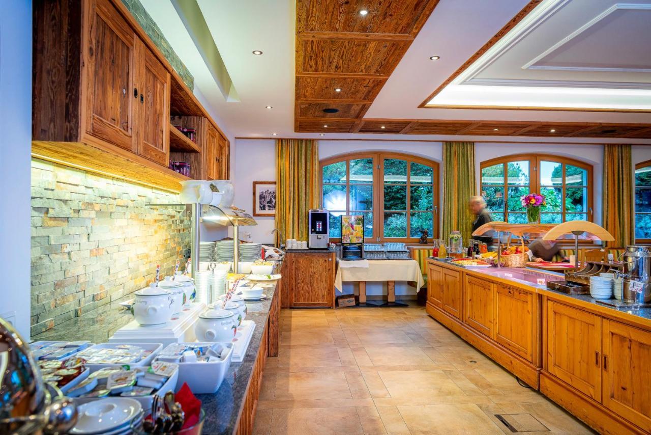 Hotel Schoerhof Saalfelden Exterior photo
