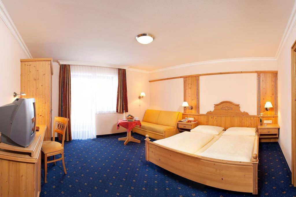 Hotel Schoerhof Saalfelden Room photo